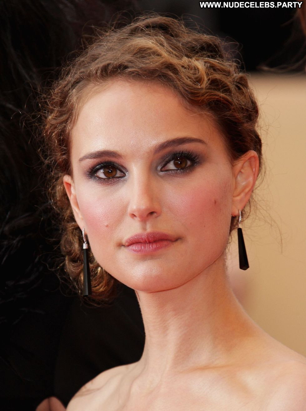 Natalie Portman Cannes Film Festival Celebrity Beautiful Babe Posing Hot Paparazzi International